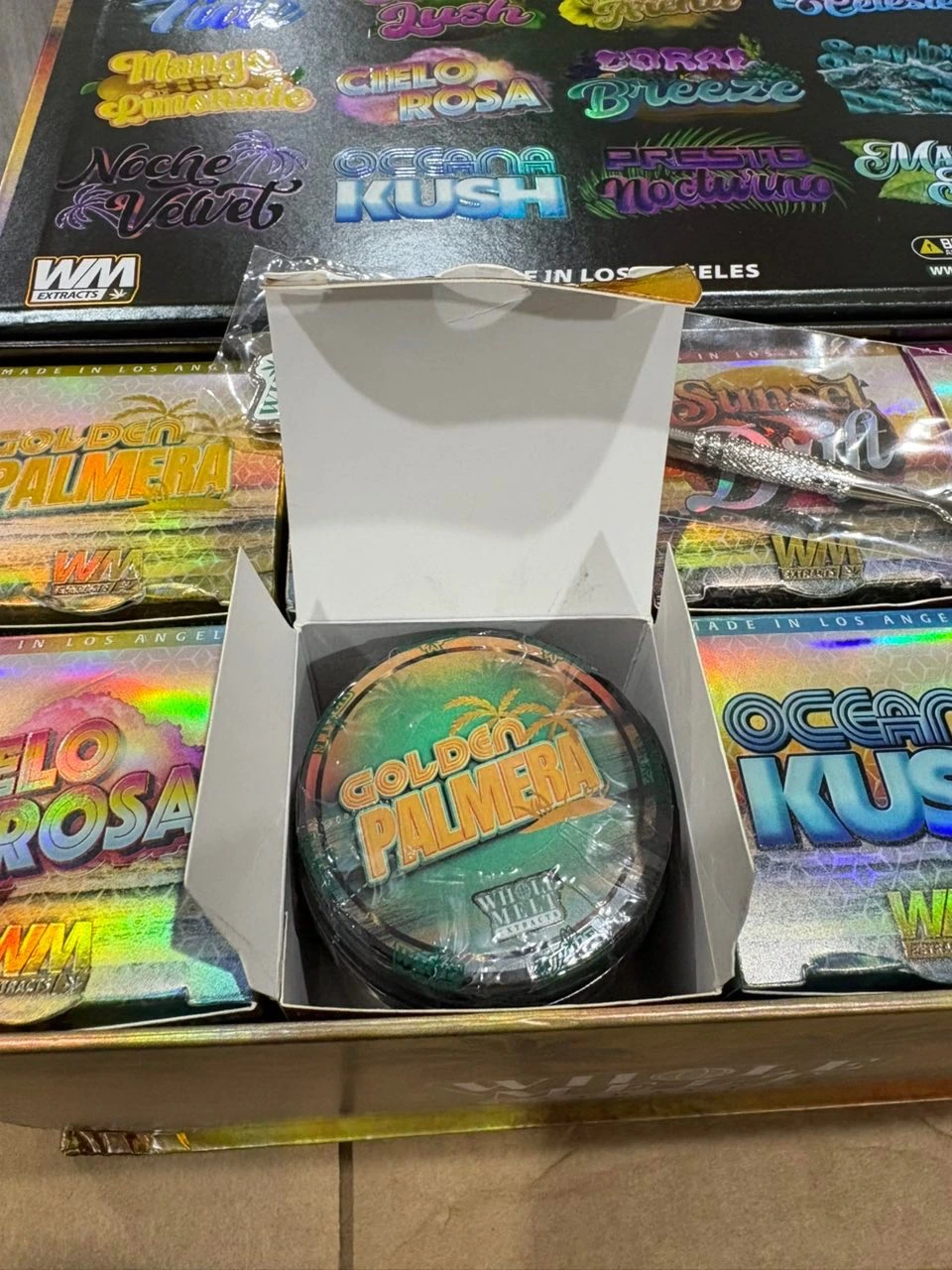 Whole Melts 1g cartridge, upright with packaging