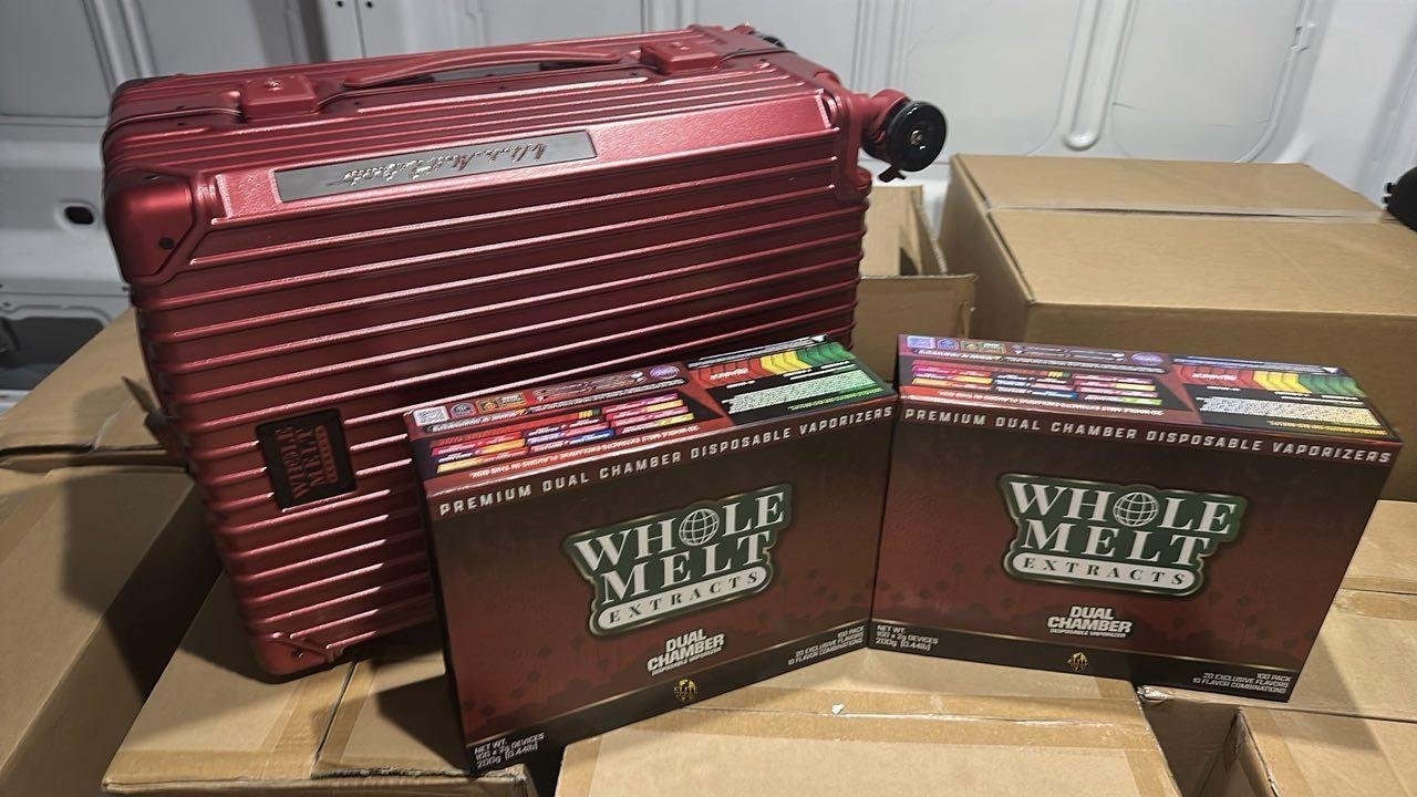 Whole Melt Extracts concentrate packaging in 1g and 2g sizes